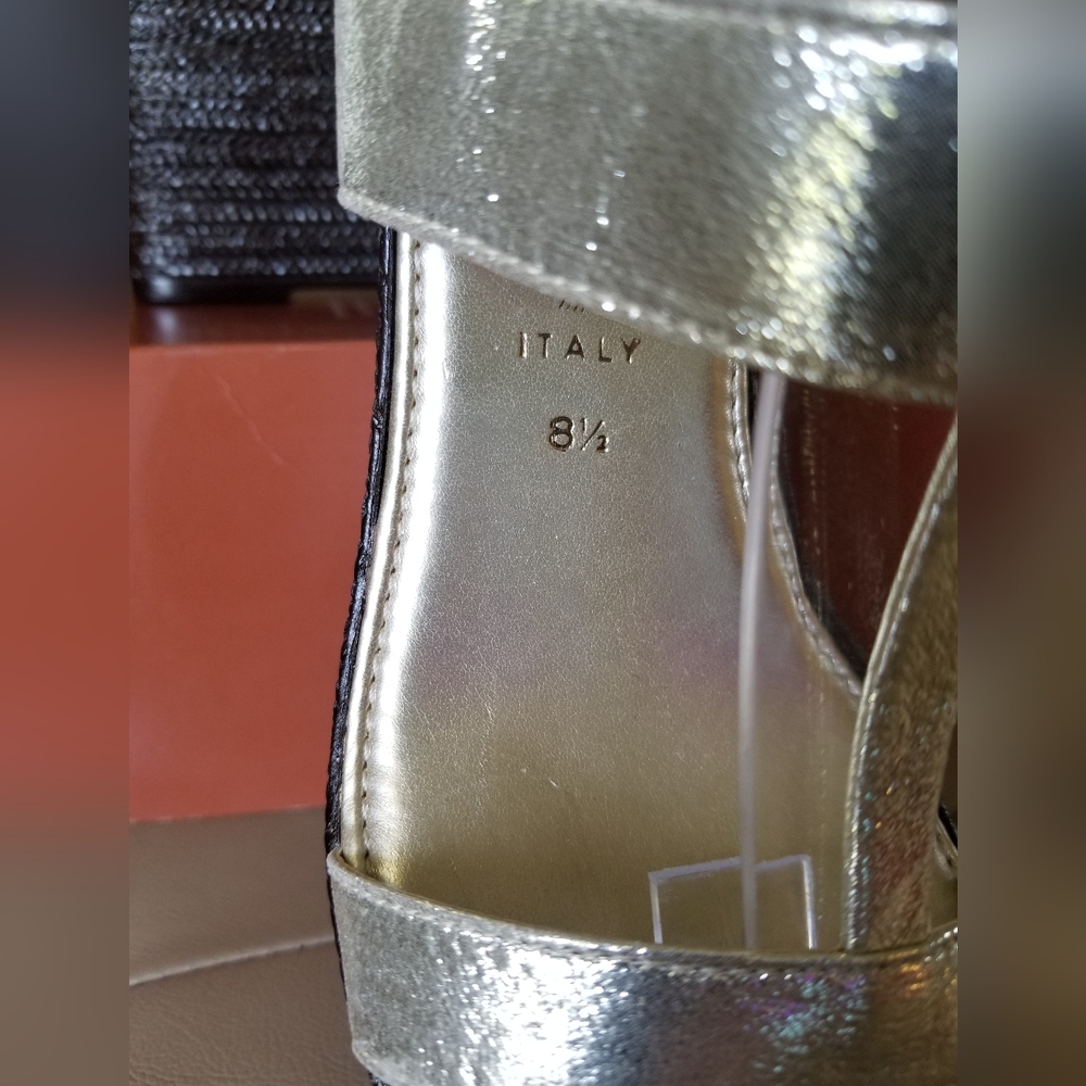 New Italian Shoemakers Shale Platinum Wedge 8.5 - Picture 3 of 7